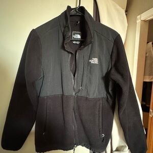The North Face Men's Black Performance Jacket